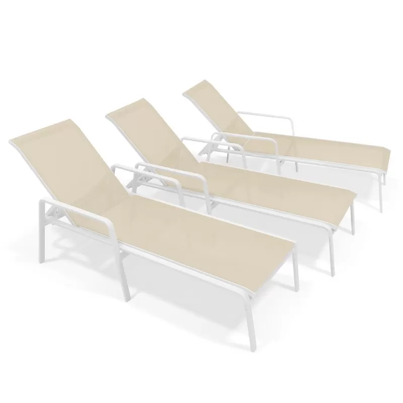 Kit Com 3 Espreguiçadeiras Para Piscina Summer - Alumínio Branco, Tela Sling Bege | Empilhável